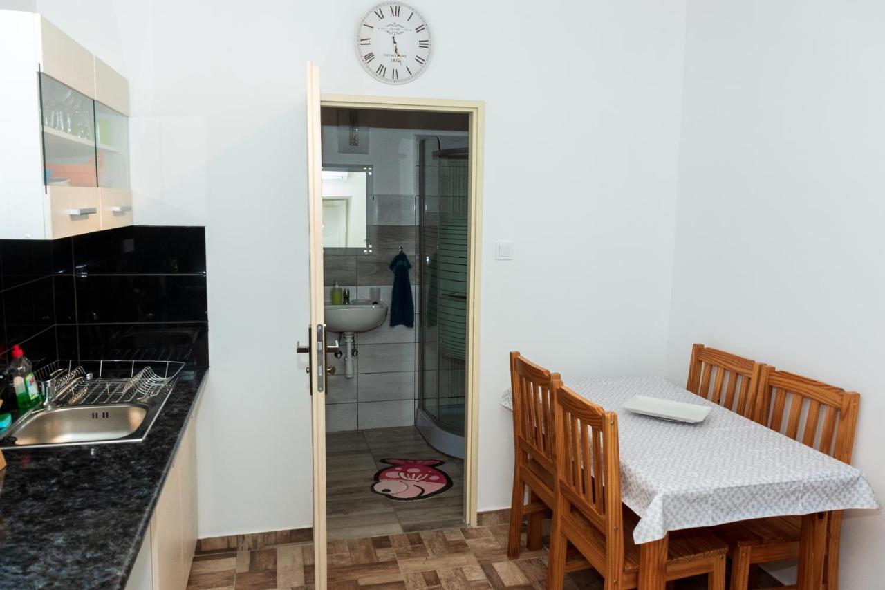 Olivia Apartman Lägenhet Sárospatak Exteriör bild